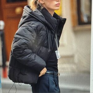 Zara Women's Black Puffer Jacket with toggle waist and hood